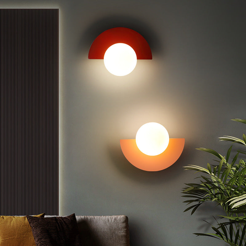 Aurora Halbkreis Wandleuchte Detailansicht hochwertiges PVC Glas Wandlampe Innenraumdekoration